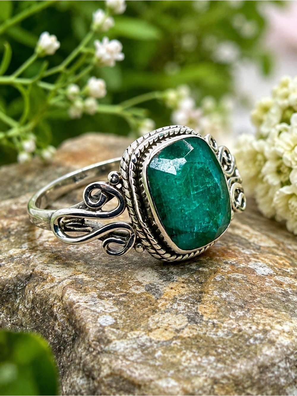 Sterling Silver Emerald Green Gemstone Ring Size9 Signed 925 NWOT Southwest Boho